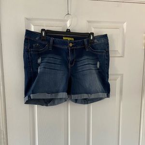 YMI Wanna Betta Butt Jean Shorts